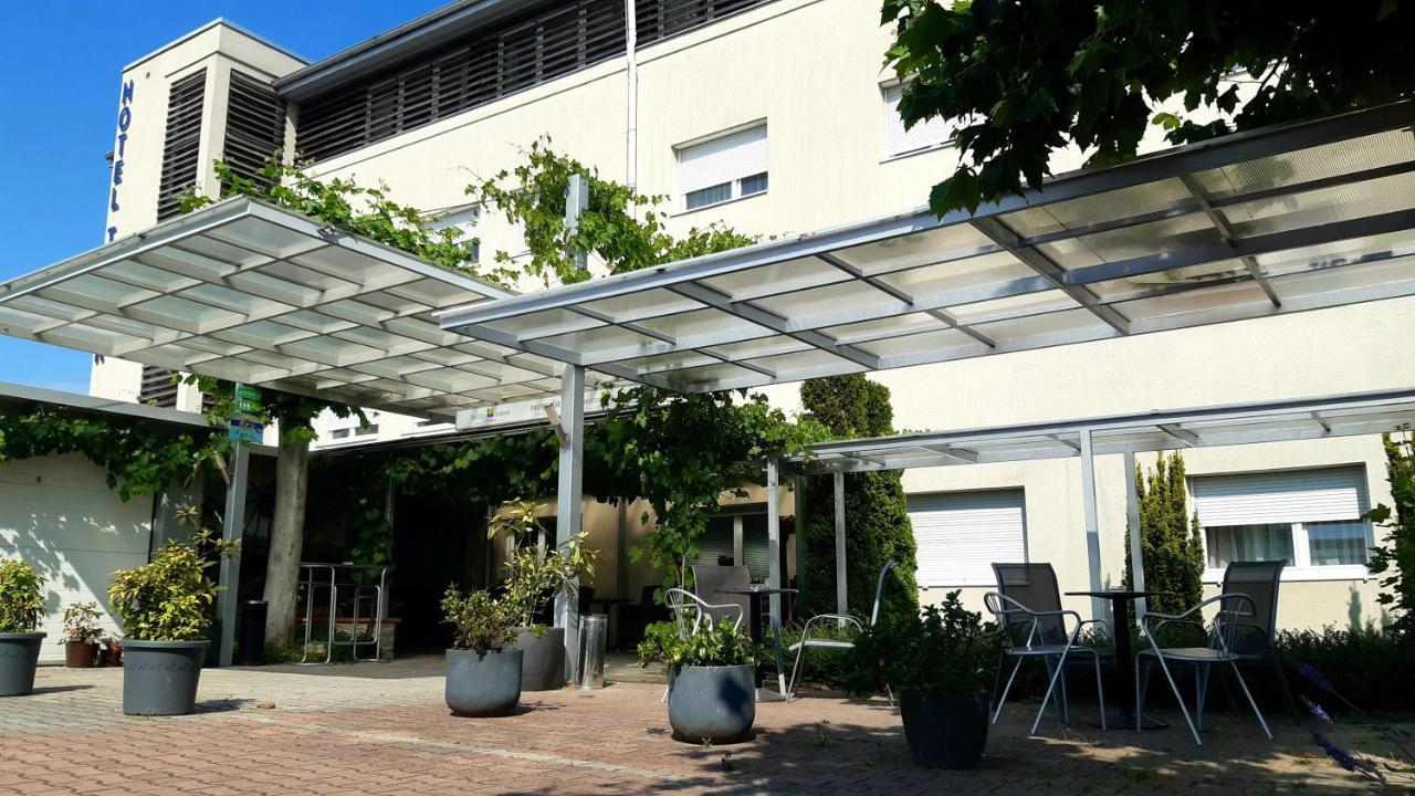 Hotel Tabor Maribor Exterior photo