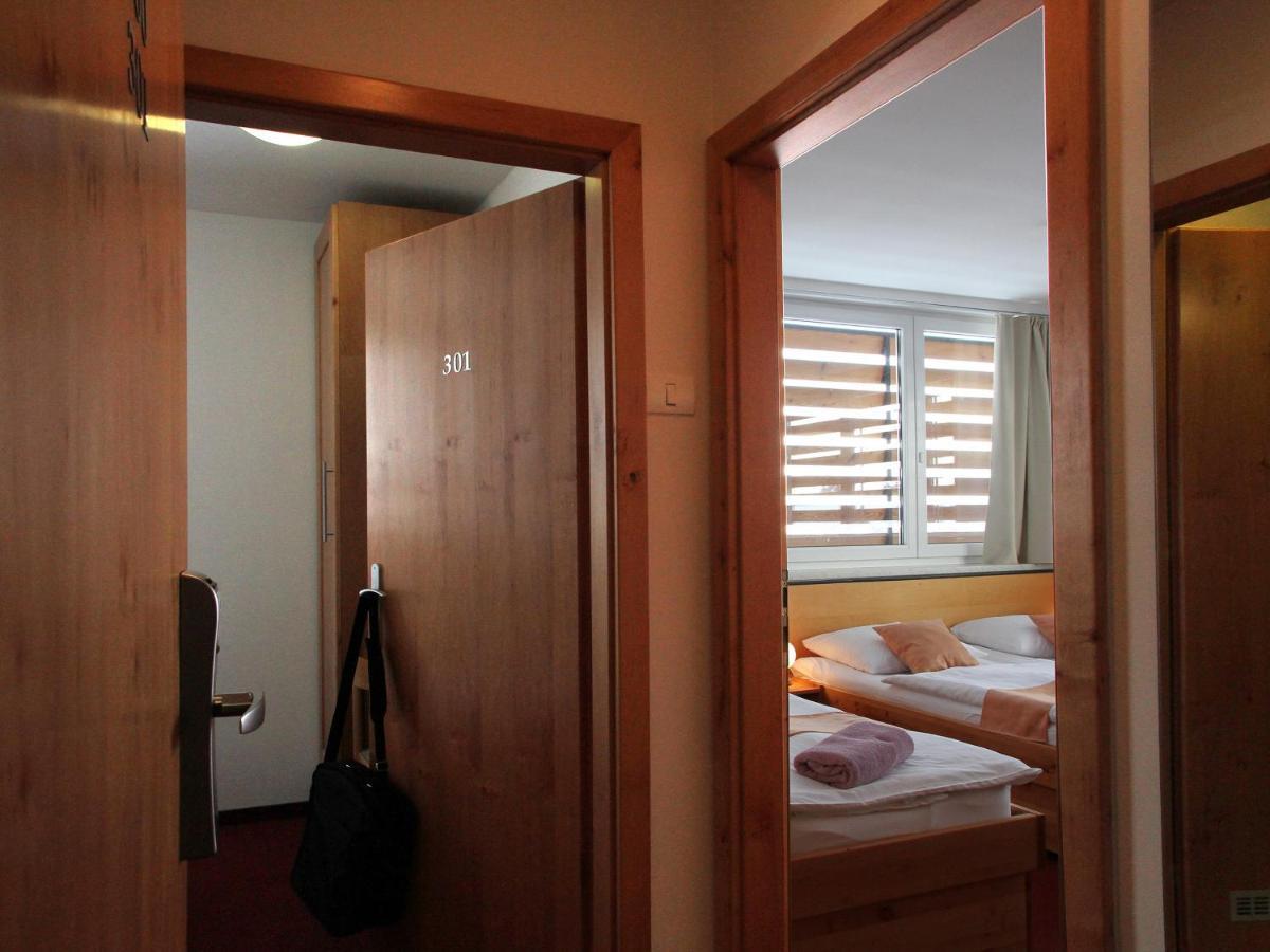 Hotel Tabor Maribor Exterior photo
